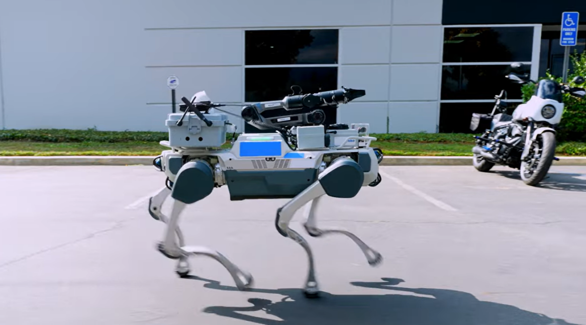 从中国智造到全球应用,云深处机器狗改写北美仓储巡逻格局,筑牢全球化仓储安全防线