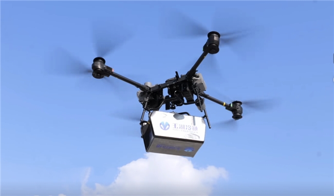 玉湖冷链的智能体温，当AGV与无人机成为守护“鲜度”的主力军