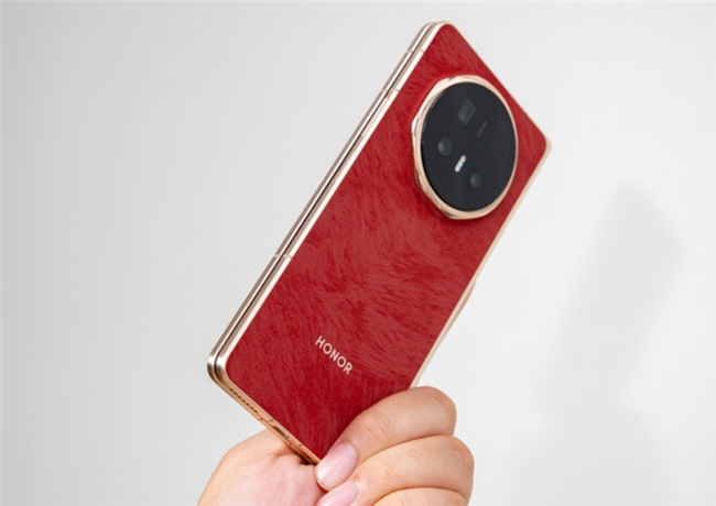 荣耀MagicV6值不值得买？四大核心优势全面解析(图1)