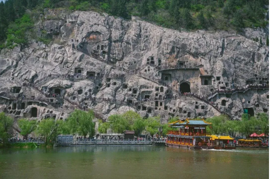 春日经济持续升温，春都以多元产品矩阵卡位消费新场景