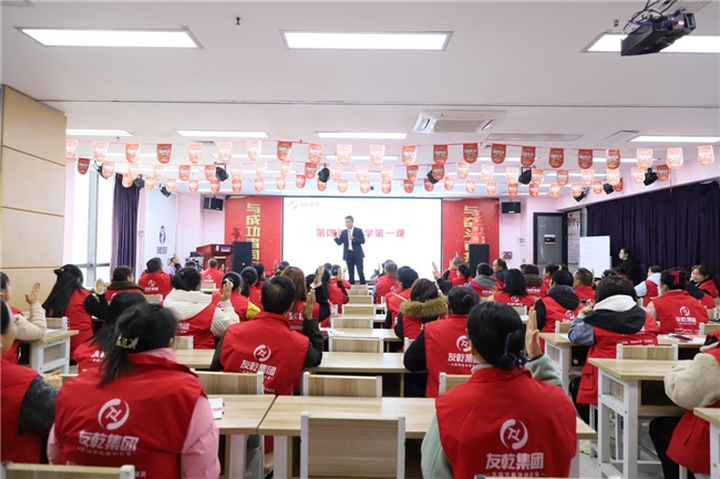 长沙市家政服务员机构排名表，友乾自培员工，干净靠谱省心