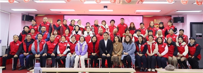 长沙护工、养老护理培训首选友乾：免费学技