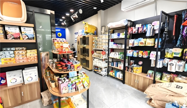 宠物行业还在涨，但宠物店老板最不该买的，可能就是“加盟确定性”