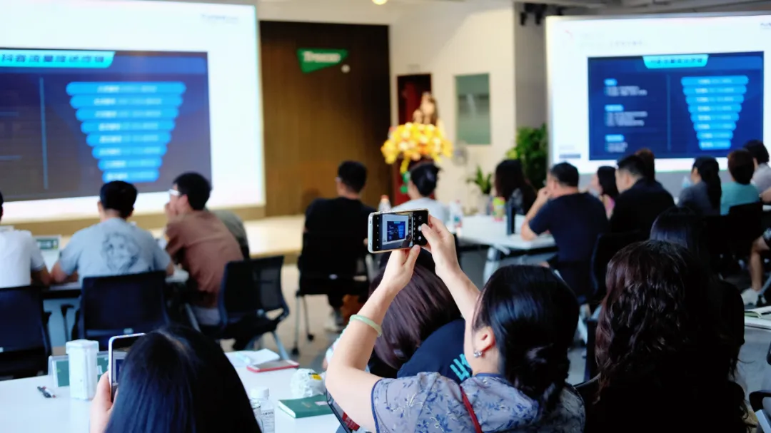 嬗变启新程 共赢创增长｜柏菲伦2026经销商大会擘画新蓝图