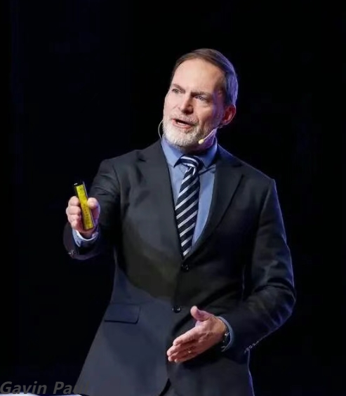 一路追光，共育成长——专访朝阳凯文小学外籍校长Gavin Paul先生