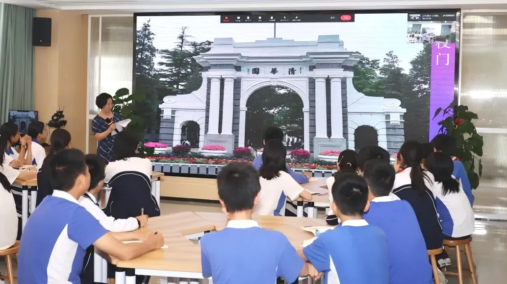 社区联动践行社会责任，国任保险第三党支部赴深圳市大望学校参加名校之旅巡讲活动