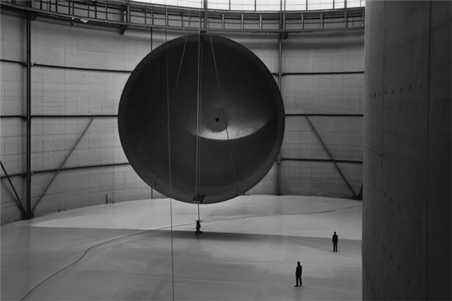 彭杨军的 AI 影像实验：解构摄影真相，重塑视觉叙事