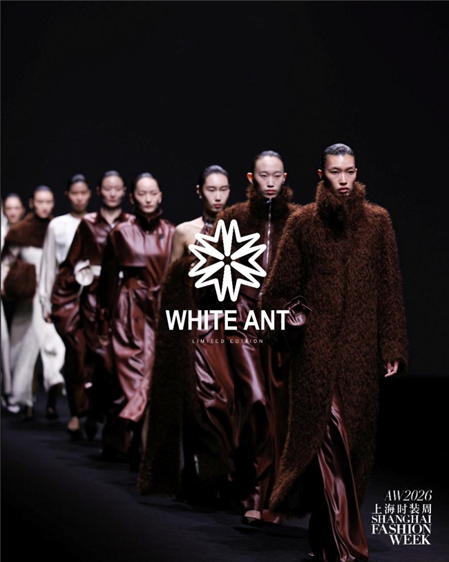 WHITE ANT �״ε��Ϲ����㳡������־��Ʒ��20��������ɳ�����չ������