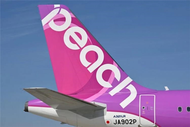 佐藤大操刀 乐桃航空全新LOGO涂装亮相