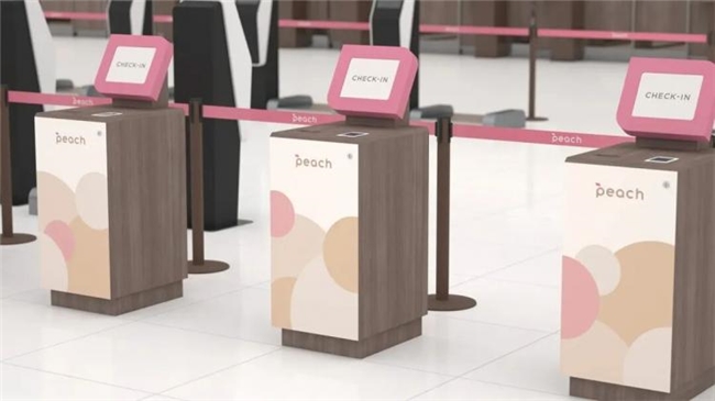 佐藤大操刀 乐桃航空全新LOGO涂装亮相