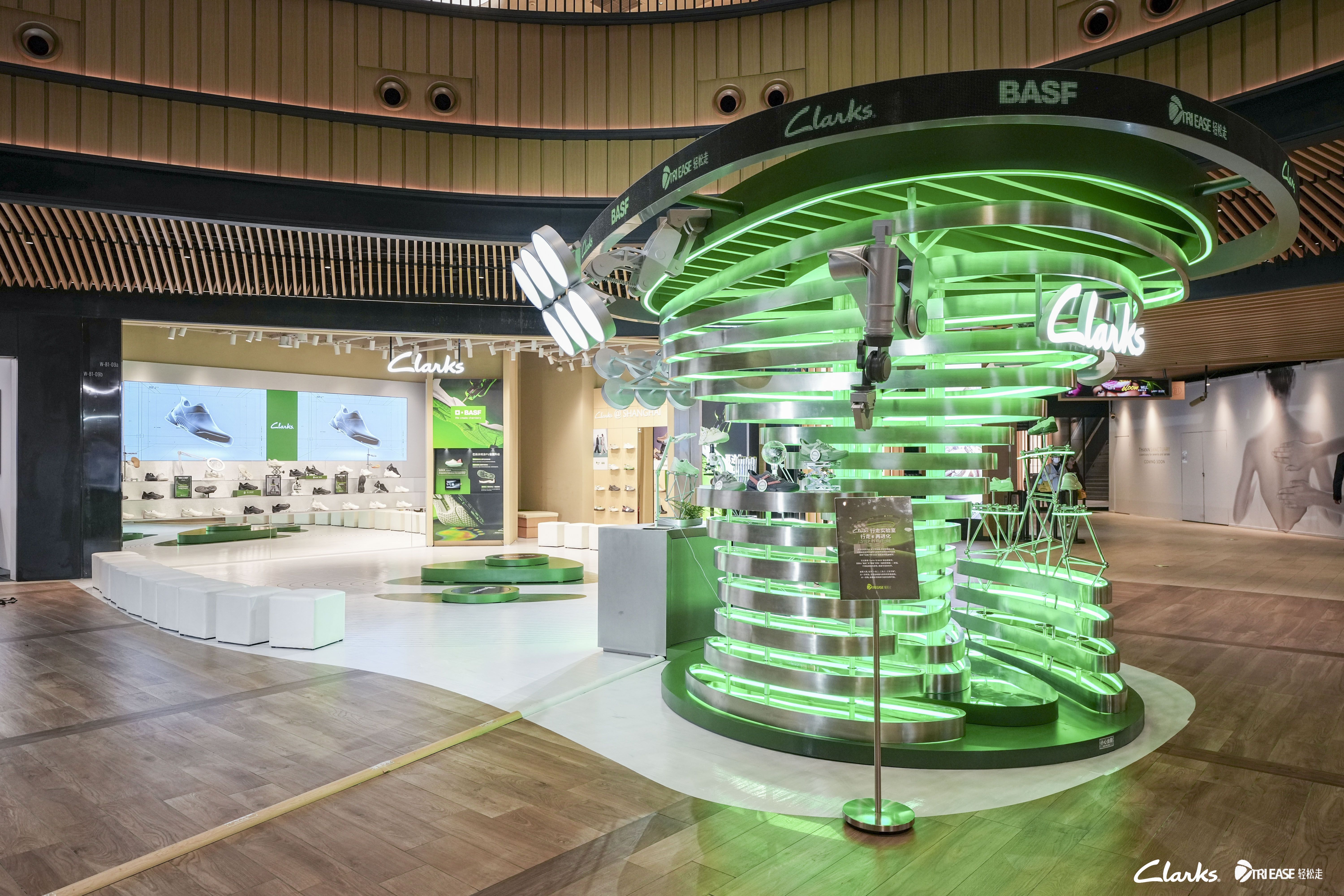 “行走，再进化”：Clarks「行走实验室」限时启幕