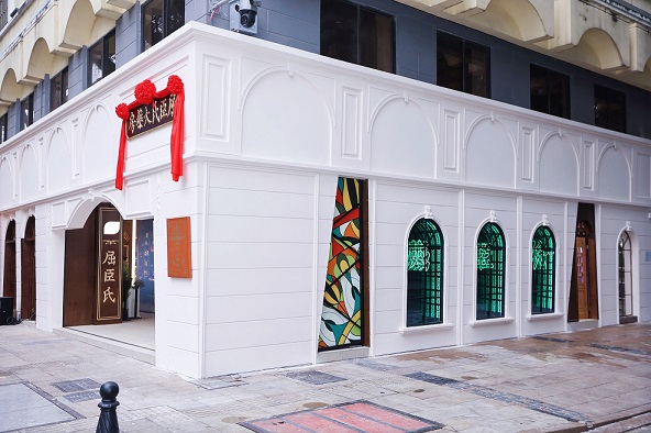 屈臣氏计划改造 1500 家门店：逆势布局折射什么行业新启示？