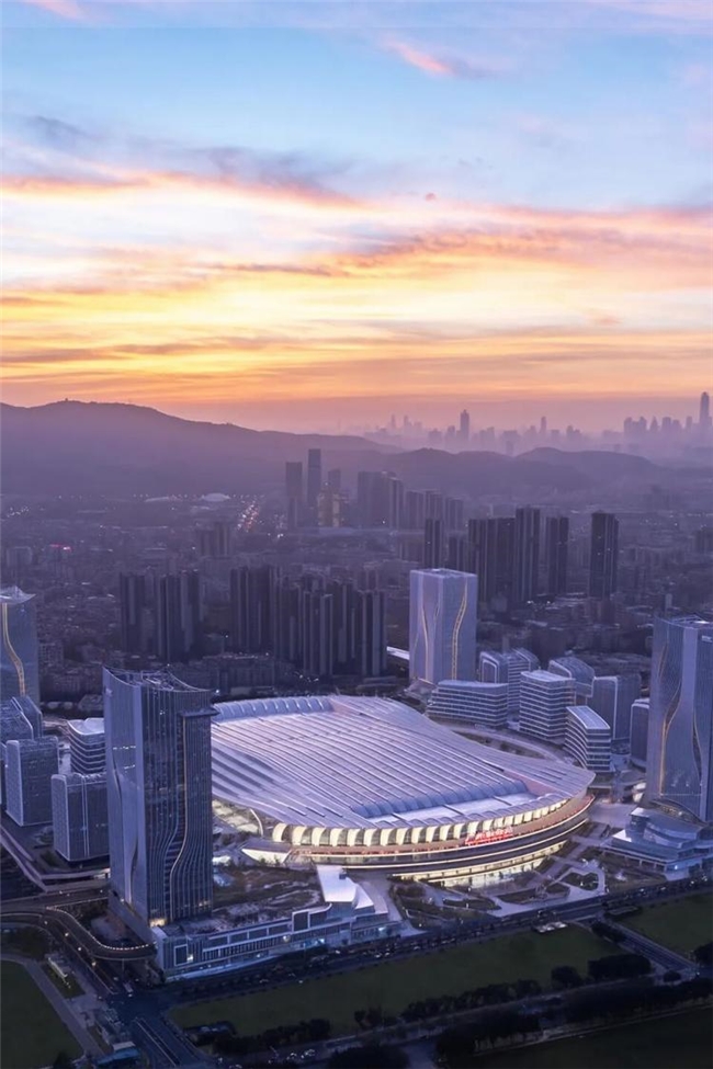 站城山水相融 广州白云站 TOD 构建地域诗意与结构理性共生的建筑标杆