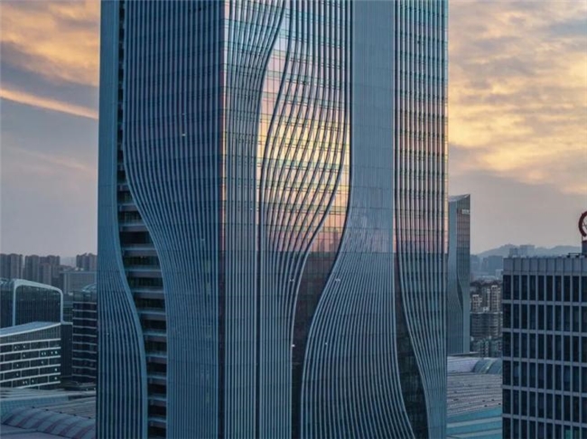 站城山水相融 广州白云站 TOD 构建地域诗意与结构理性共生的建筑标杆