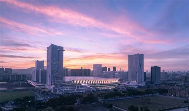 站城山水相融 广州白云站 TOD 构建地域诗意与结构理性共生的建筑标杆