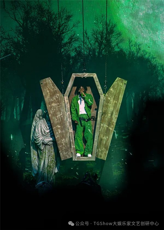 当演唱会变成行为艺术，这才是顶级现场