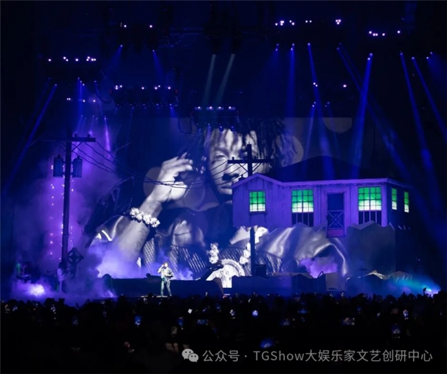 当演唱会变成行为艺术，这才是顶级现场