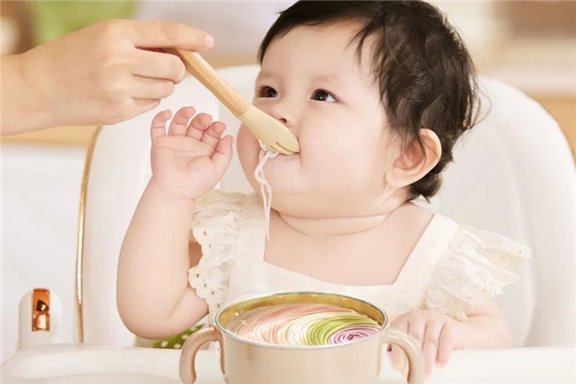 藏在阿勒泰的安心！英氏面条用0.01%珍稀有机好麦，成就宝宝辅食优选