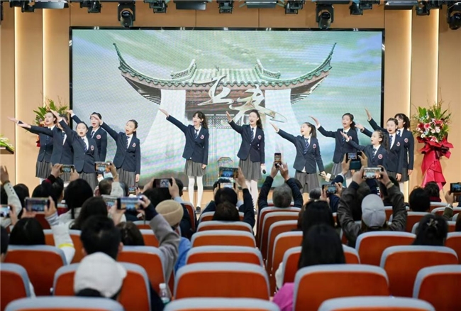 拔尖创新人才早期发现与培养高端论坛暨美国中西部大学揭牌仪式在京举行