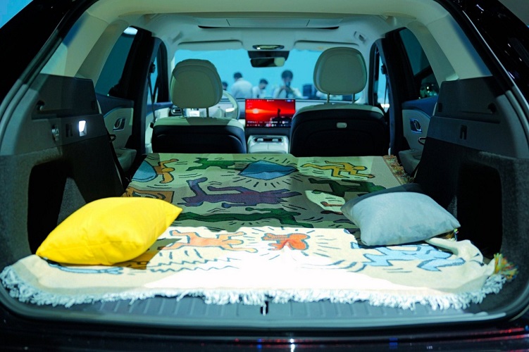 空间革命，领潮而来：风云T9L全球上市，12.99万元起-三人行汽车ttcar365.com