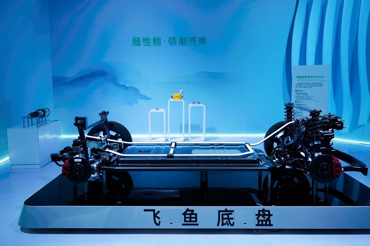 空间革命，领潮而来：风云T9L全球上市，12.99万元起-三人行汽车ttcar365.com