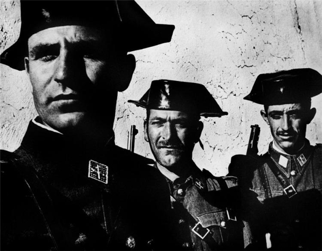 尤金・史密斯｜专题摄影的巅峰之作