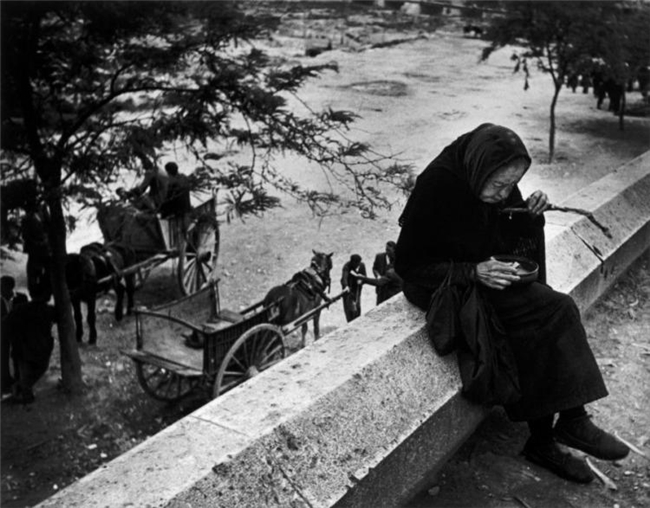 尤金・史密斯｜专题摄影的巅峰之作