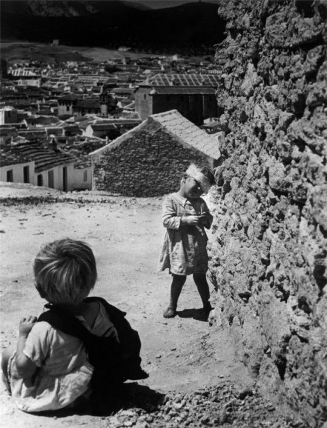 尤金・史密斯｜专题摄影的巅峰之作