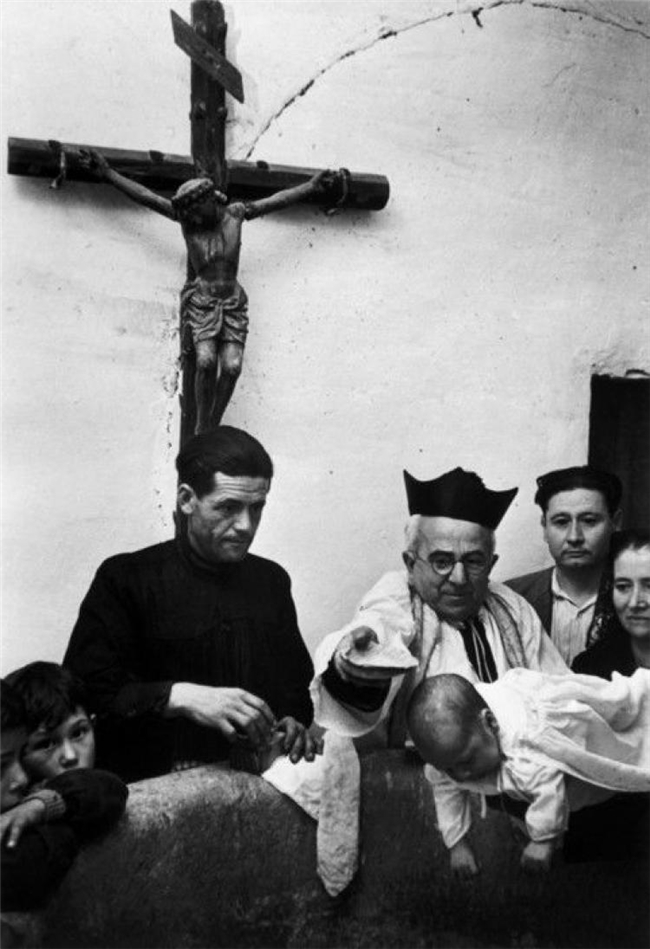 尤金・史密斯｜专题摄影的巅峰之作