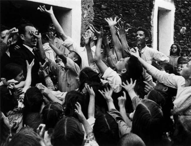 尤金・史密斯｜专题摄影的巅峰之作