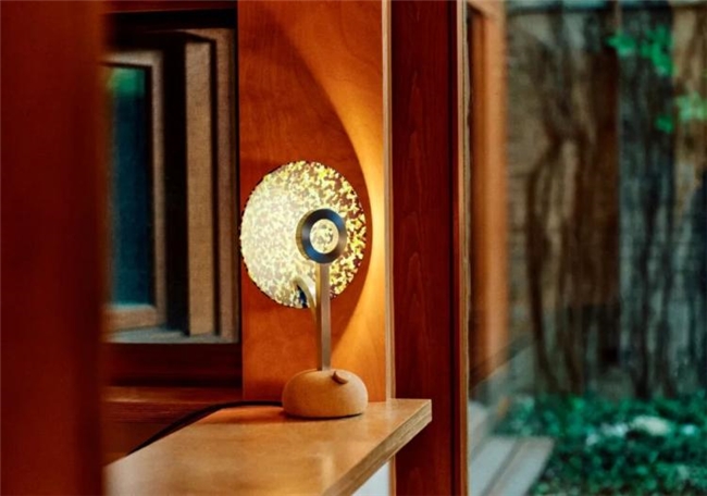 一盏灯，一重天：Juba TL‑1 用色彩与可持续打造超凡氛围