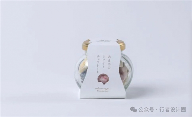 让食材自己说话：极简冻干包装设计