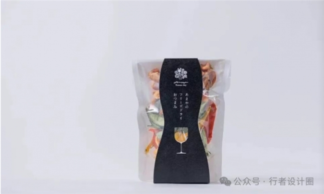 让食材自己说话：极简冻干包装设计