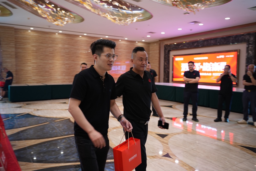 聚势三军·战启新程 | 2026将军陶瓷集团财富招商大会圆满举行