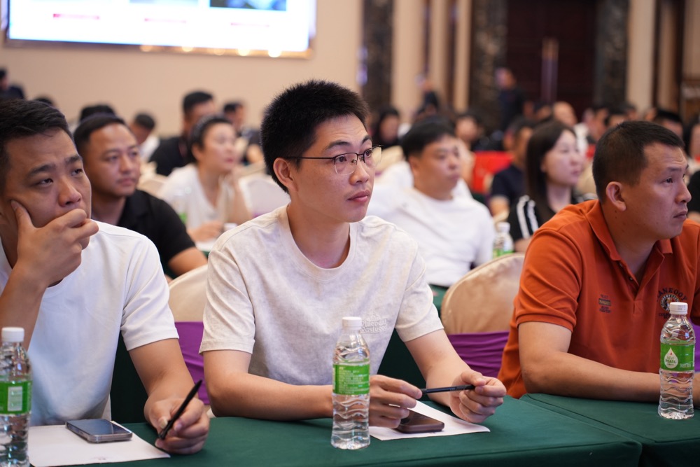 聚势三军·战启新程 | 2026将军陶瓷集团财富招商大会圆满举行