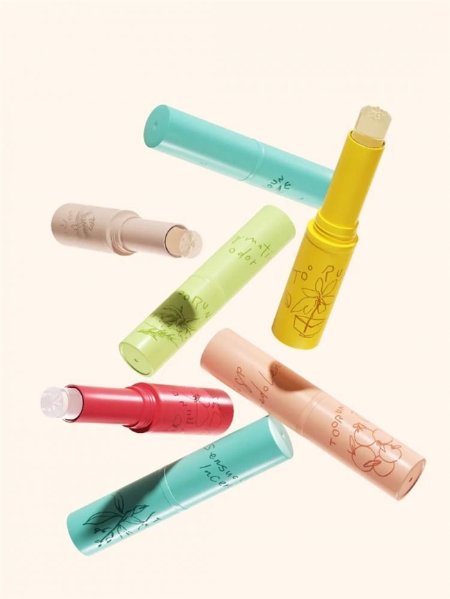 手绘花香 × 色彩美学：给年轻人的香氛包装灵感