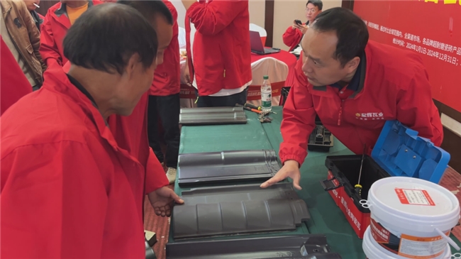 重磅：星辉瓦业&大角鹿战略联袂，携手湖南桑植满意建材工长峰会荣耀收官！