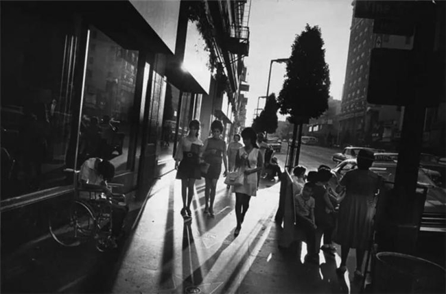 为什么顶级街头摄影，永远来自人间烟火