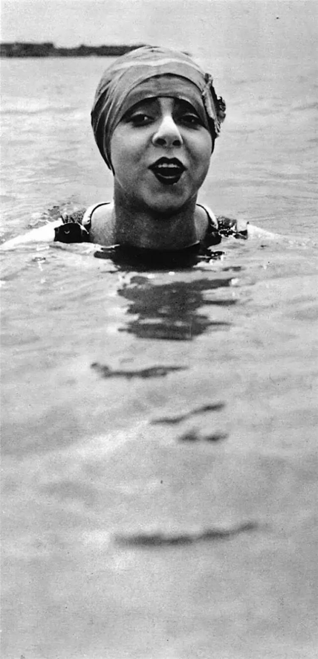 70 岁成名，一生为自己而拍：拉蒂格的摄影人生