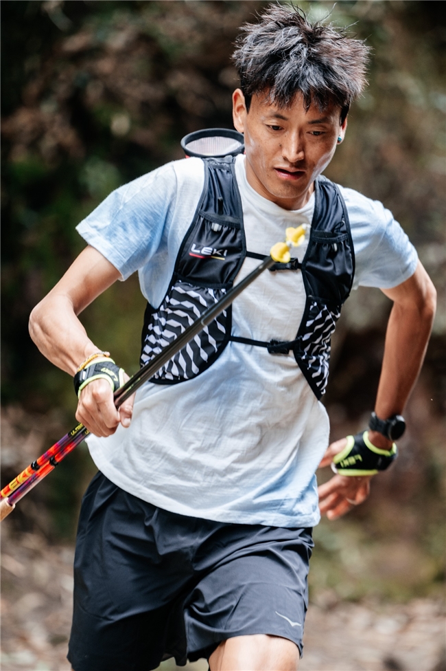 全球手杖品牌LEKI官宣四郎多吉为国际运动员，以冠军科技领跑越野装备