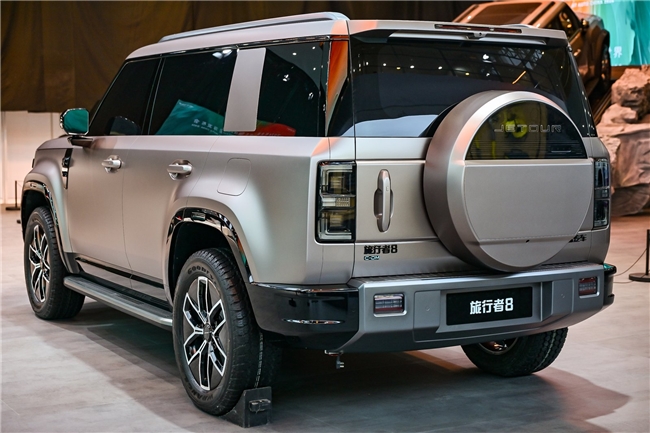 捷途旅行者8的“智能越野”答卷：AI全地形识别有多聪明？