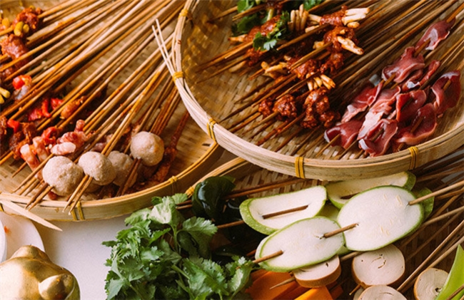 打工人春日续命指南！来七婆撸串，一口热辣满血复活