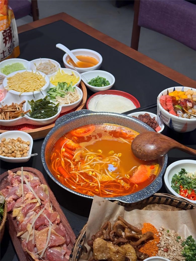 五一逛贵州｜贵阳喷水池附近美食锁定丝恋，一站式解锁地道黔味