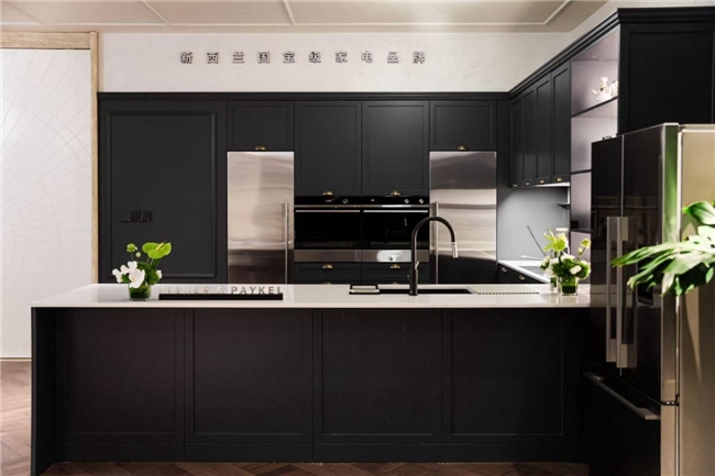 斐雪派克奢适生活馆亮相武汉，加速华中超高端布局