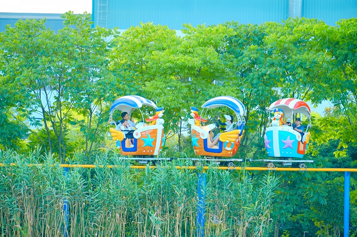 太空漫步.jpg
