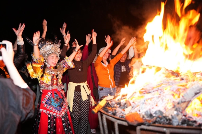 新韵重庆 五一趣玩丨酉阳五一文旅活动精彩纷呈 惠民举措点燃假日消费市场