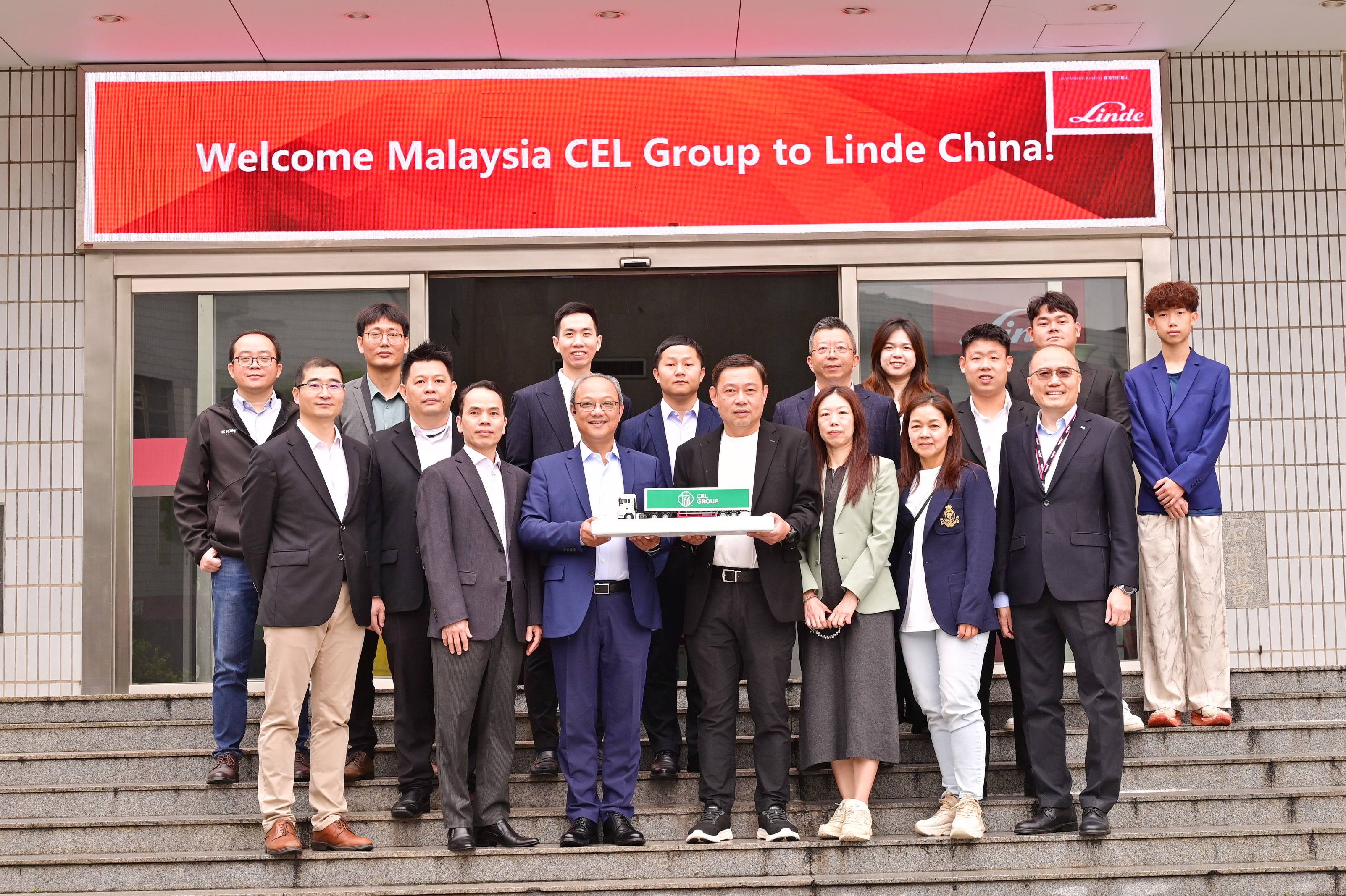 凯傲集团与Cel Group签署战略合作协议，携手谱写智能物流新篇