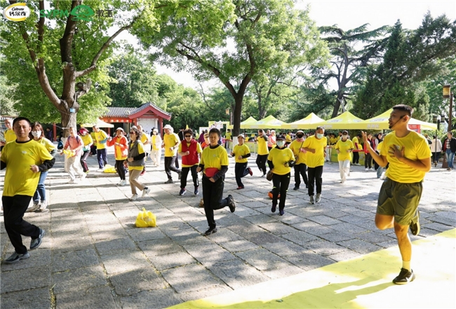 钙尔奇越走越带劲全国行走活动登陆济南 打造科学健骨城中热事