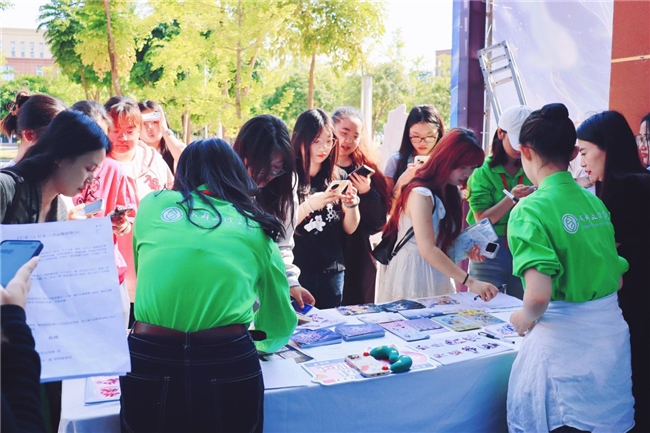 巴蜀少年用热爱点燃舞台——第三届“声动校园”漫播全国高校配音联赛川渝赛区圆满举办
