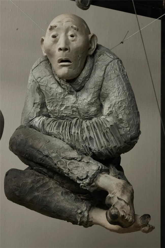 最具争议毕业展作品：《吊五人赋》撕开乡土沉默的苦难